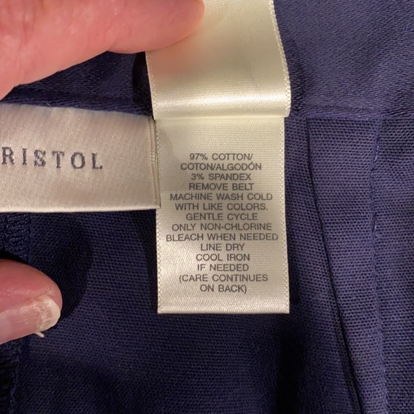 Susan Bristol size 14 navy skirt with belt - Picture 4 of 4